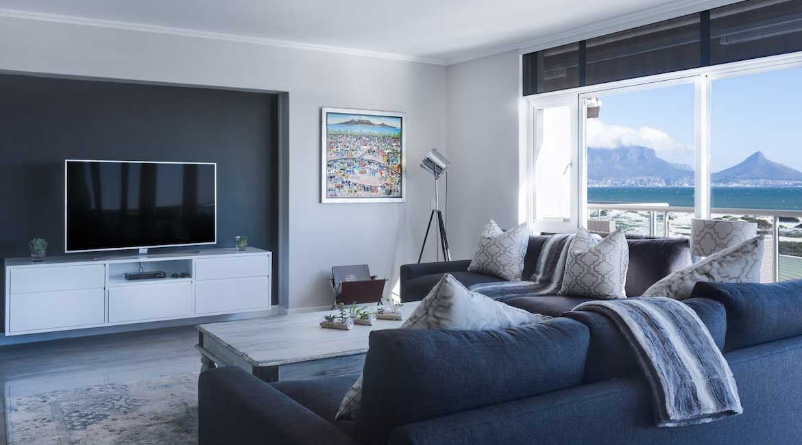 What Are the Best Colors to Use With Gray Decor?